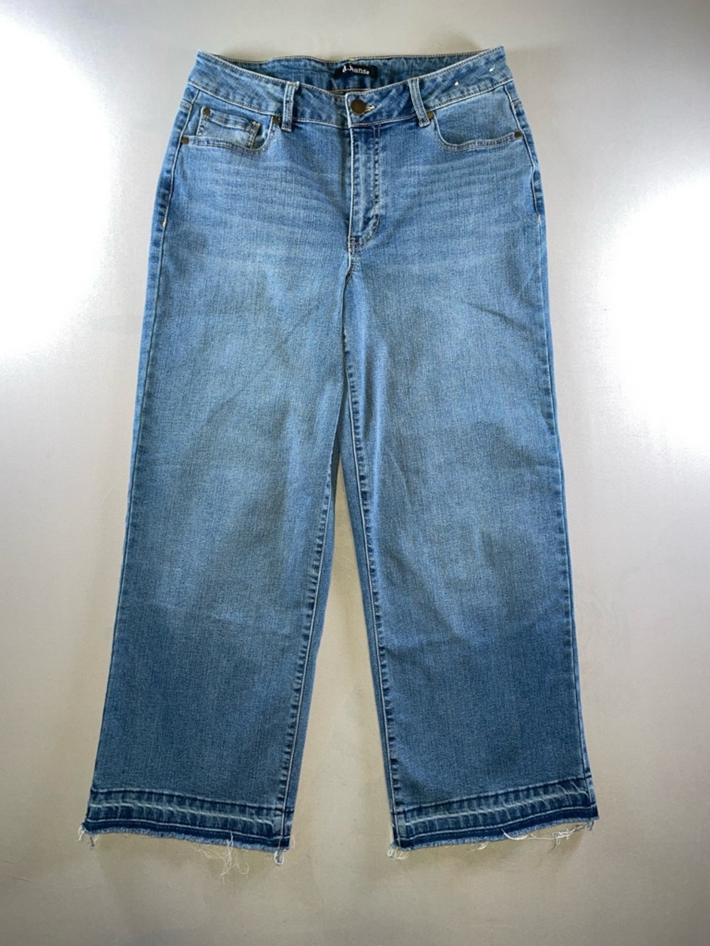 d. jeans Wide Leg, Cropped, High Waist, Raw Hem Blue Jeans Size 8